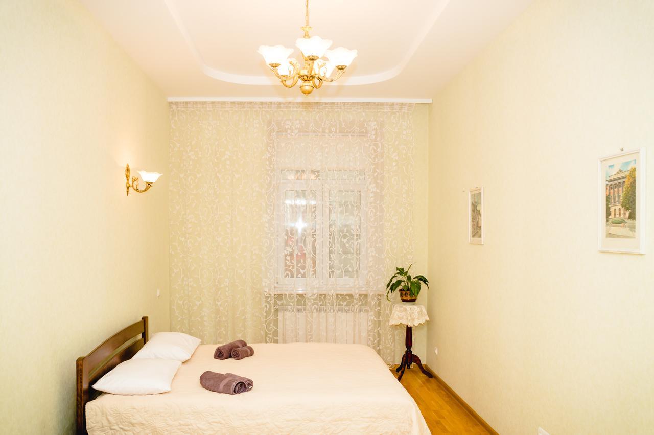 Appartement Dorosh Apartamet à Lviv Extérieur photo